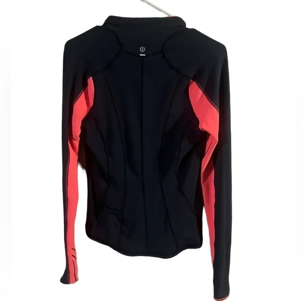 EUC Lululemon Run: U-Turn Pullover Light Flare Inkwell Classic Stripe Sz 6/8